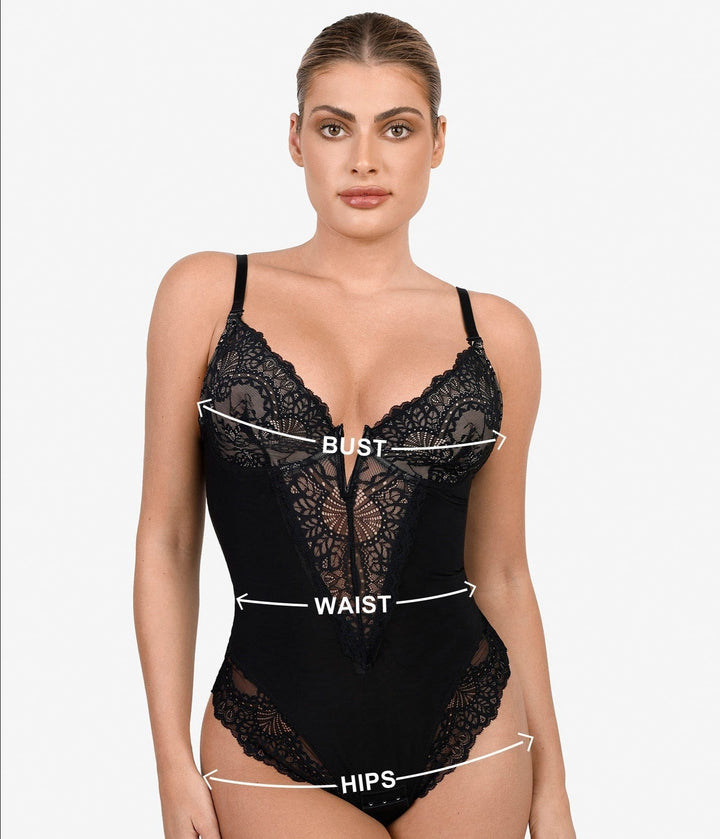 Solanna | Kanten Bodysuit met diepe V-hals